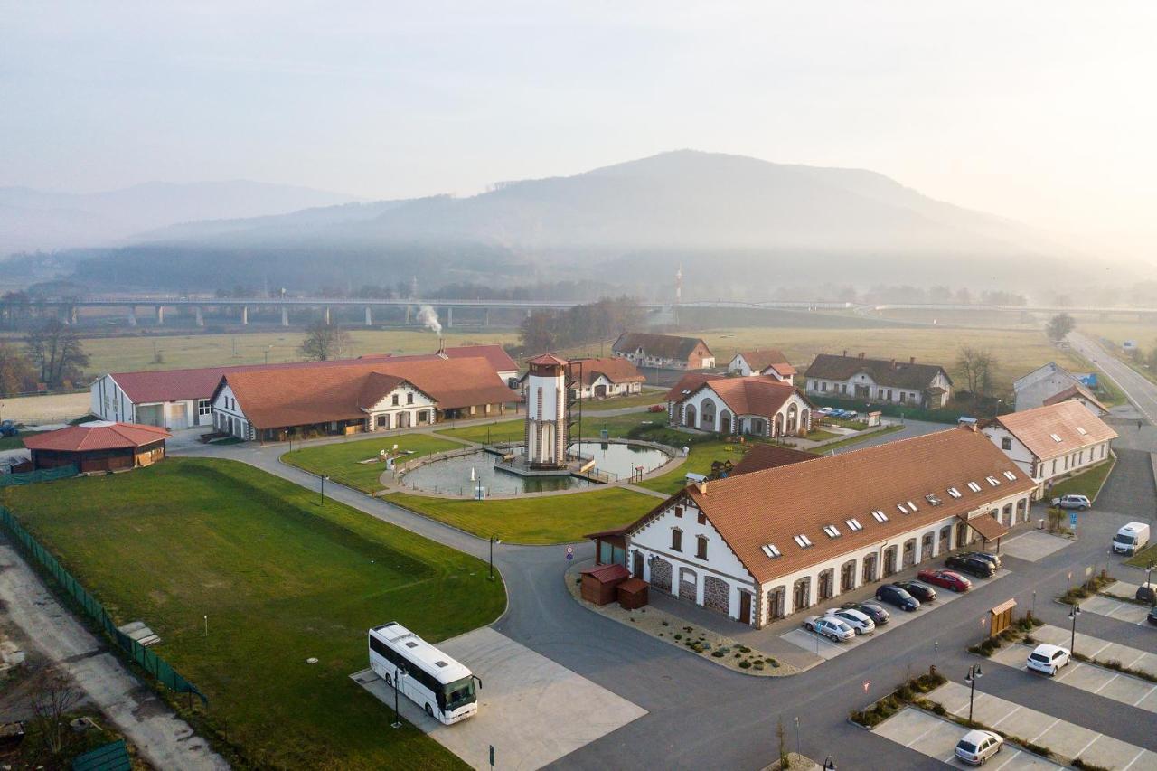 Rezort Masarykov Dvor Pstrusa Exterior foto