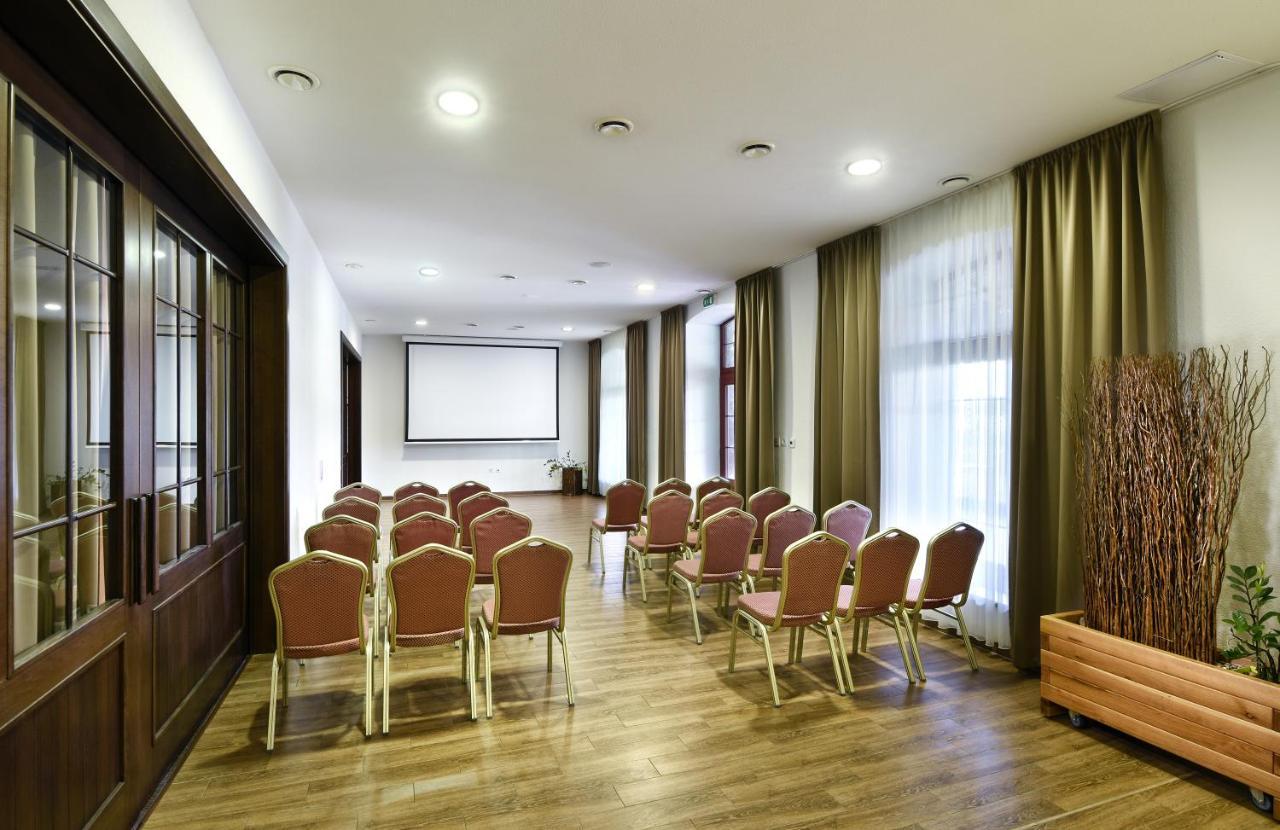 Rezort Masarykov Dvor Pstrusa Exterior foto